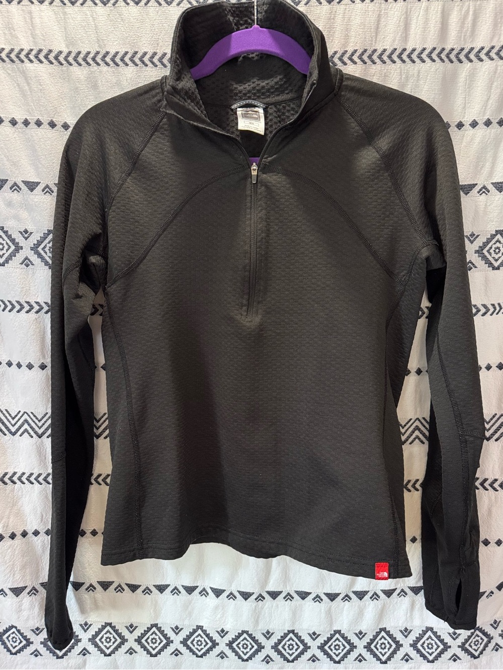 The North Face Lightweight Fleece Quarter-zip Top women’s medium TNF